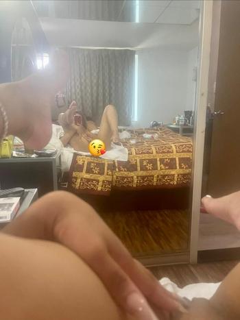 Sky, 24  female escort, Youngstown